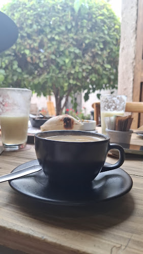 Comentarii opinii despre 13 Monjas