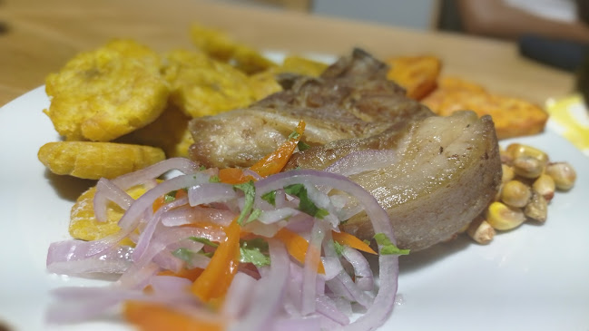 Comentarii opinii despre ESTACIÓN A8 - CHICHARRONERIA