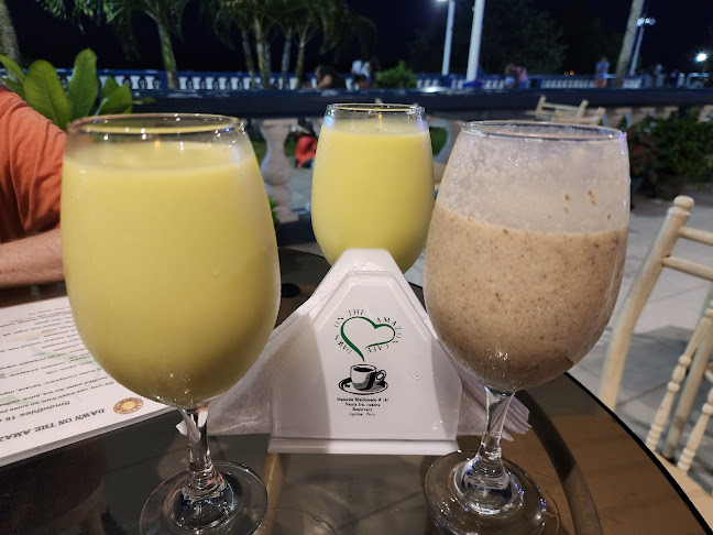 Dawn On The Amazon Café - Gastronomía y hostelería