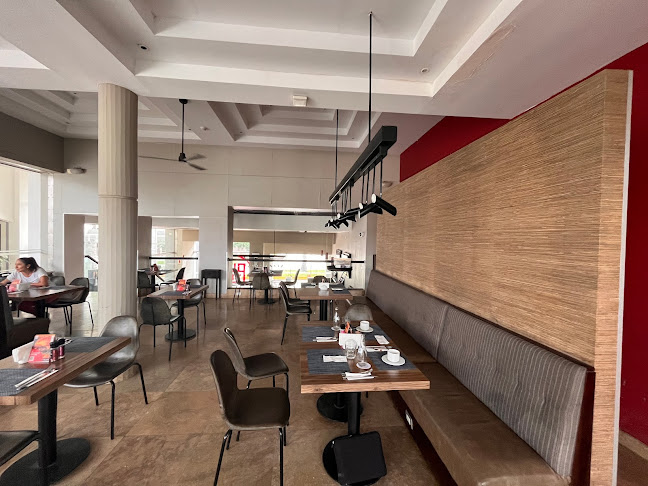 Av. Ramón Mujica s/n Urb, Av. Ramón Mujica 111, Piura 20009