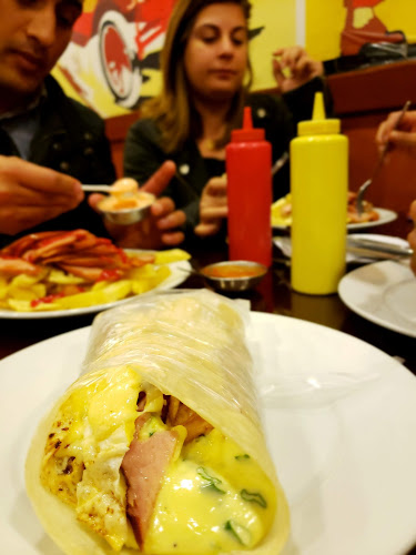 Av. Julio César Tello 898, Lima 15073