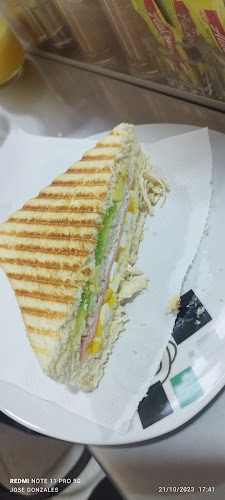 Comentarii opinii despre FUENTE DE SODA JUGUERIA "TU CHINITA"