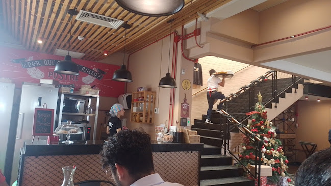 Primos Chicken Bar La Molina - La Molina