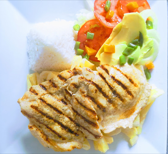 Av. Miguel Grau 351, Lima 15001