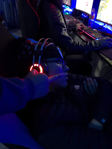 Apu Lan Center - Gastronomía y hostelería