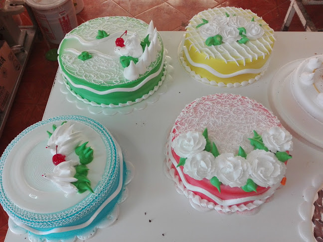 Panadería Pastelería Esquía - Gastronomía y hostelería