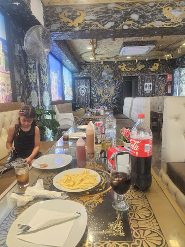 Opinii despre El Paisa Kebabish 8 în tambopata - Gastronomía y hostelería