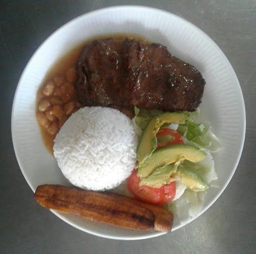 Comentarii opinii despre Restaurante & Pollos a la Brasa Chilin's