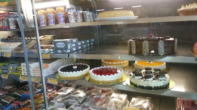 Country 106, Piura 20001