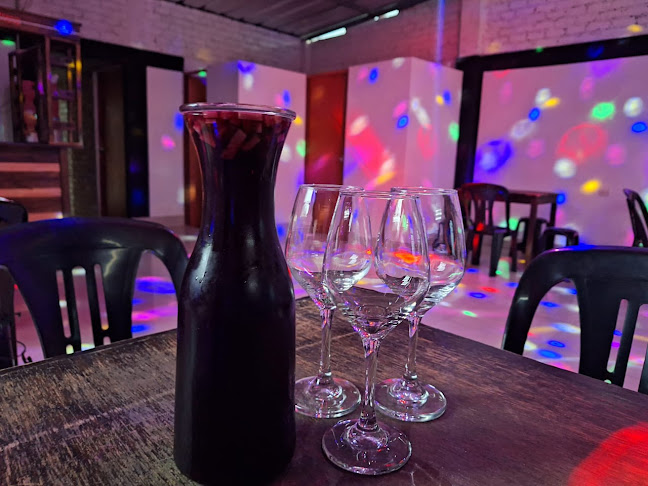 Entre Patas Diskobar