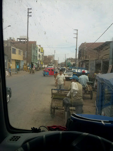 Opinii despre Mona Guisa în Barranca - Gastronomía y hostelería