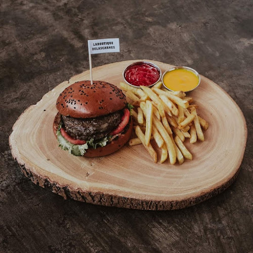 Calle Sta. Maria 312, Piura 20001