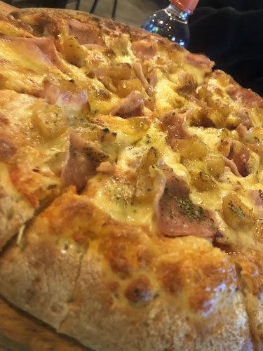 Pizzería D'Licia - Pisco - Gastronomía y hostelería