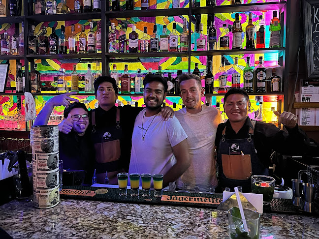 La chupiteria the shot bar