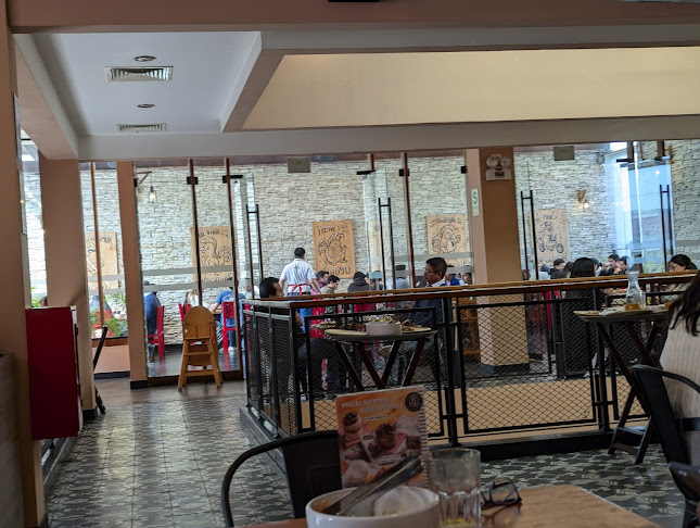 Comentarii opinii despre Primos Chicken Bar La Molina