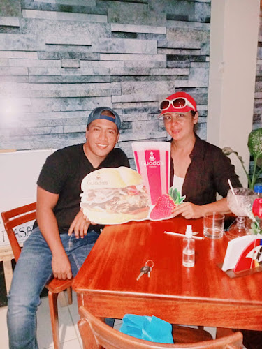 Comentarii opinii despre Guada's Cafeterías