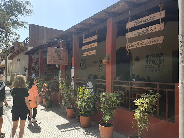 Opinii despre Wild Olive Trattoria & Guest House în Huacachina - Gastronomía y hostelería