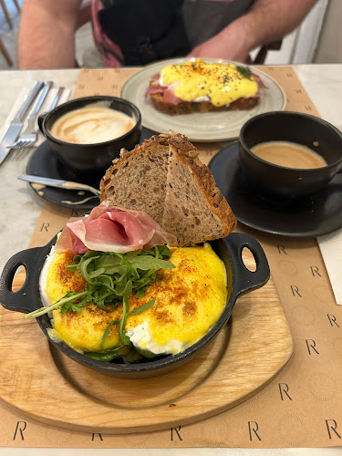 Av Grau 400, Miraflores 15074