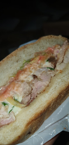 Opinii despre Sanguchón Camanejo în Camaná - Gastronomía y hostelería