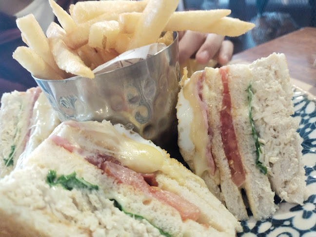 La Nuez San Borja Sur