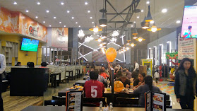 D'el Pino Restaurante Café Broasteria