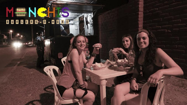 Comentarii opinii despre Monchis Burgers & More