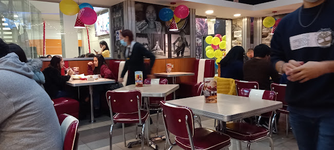 Av. Alfredo Benavides 1771, Lima 15048