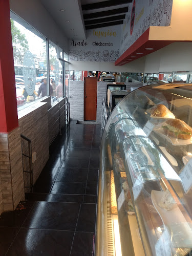 Av. Angamos Este 494, Miraflores 15046