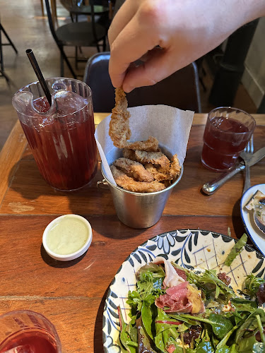 La Musa Latina - Tarapoto