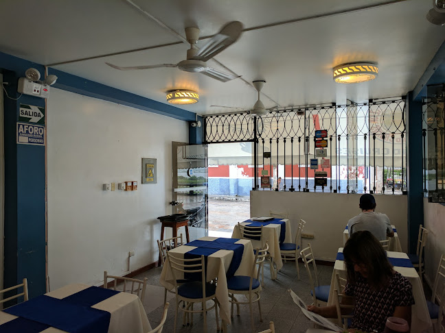 Dawn On The Amazon Café - Gastronomía y hostelería