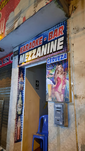 Bar - Karaoke Mezzanine