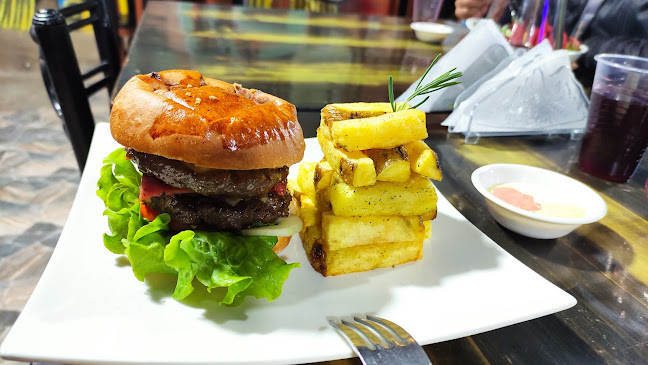 MISKI MIKUNA RESTO BAR - Talavera