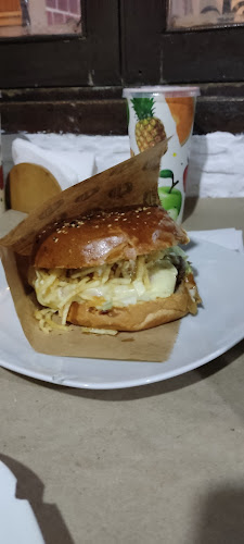 Comentarii opinii despre MONTAGU hamburguesas