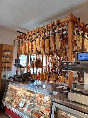 Tienda Maruja - Jamones de Trevélez y productos Alpujarreños - Gastronomía y hostelería