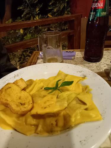 Wild Olive Trattoria & Guest House - Gastronomía y hostelería