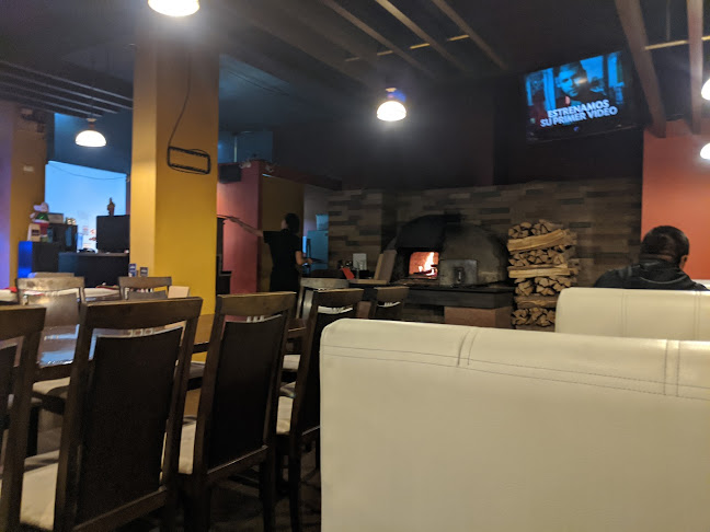 Piazza Restobar Pizzeria