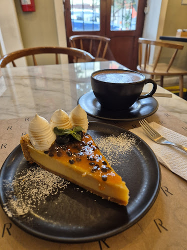 Comentarii opinii despre Rutina Café