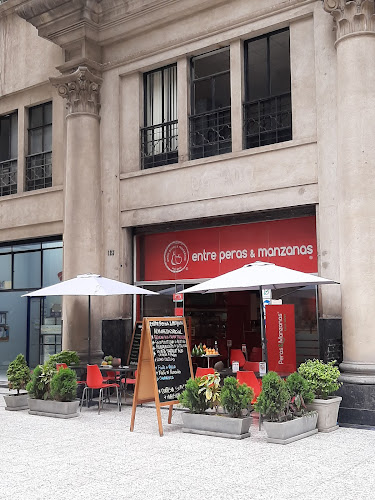 Entre Peras y Manzanas