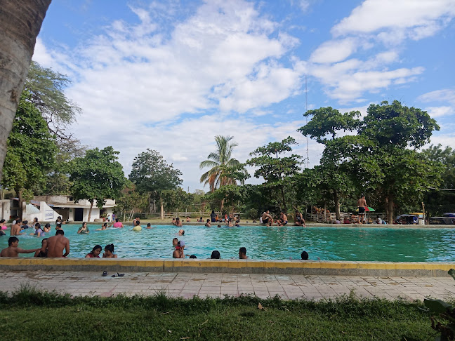 Opinii despre Piscina Kuroki în Chulucanas - Gastronomía y hostelería