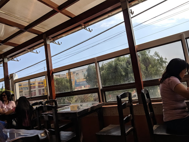 Opinii despre El Marisco del Amor Restaurante Cevicheria în Trujillo - Gastronomía y hostelería