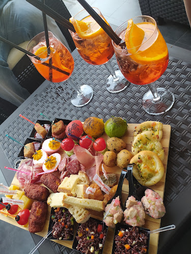 Buddha Bar -- Cocktail bar, Pinsa romana, Apericena, Gintoneria, Champagne. - Huánuco