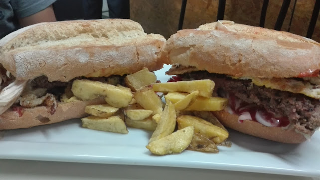 Comentarii opinii despre Carnivoro La Hamburguesería