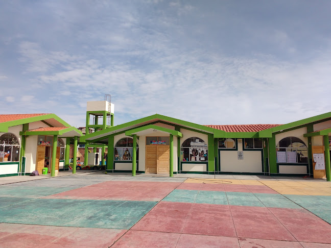 Plaza Principal De Ccochaccasa - Gastronomía y hostelería