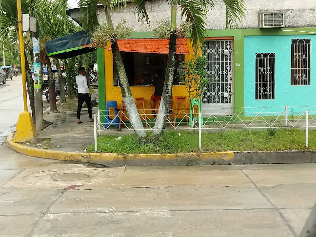 Opinii despre Snack Sabor A Miel în Iquitos - Gastronomía y hostelería