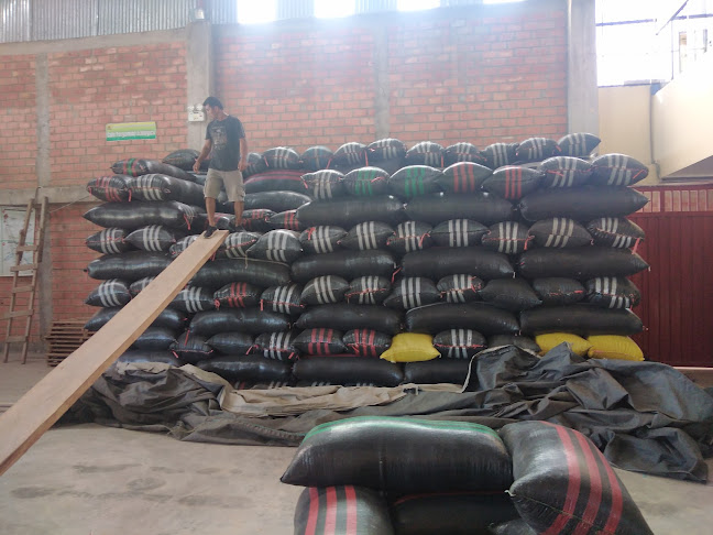 Comentarii opinii despre Cooperativa de Servicios Múltiples Frutos de Selva