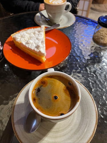 Comentarii opinii despre MamaQuilla - Tostaduría & cafetería de especialidad