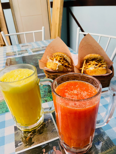 La Oxapampina Delikatessen - Gastronomía y hostelería