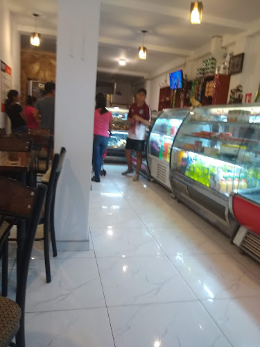 Comentarii opinii despre Panadería, Pastelería y Cafetería "Don Luchito"