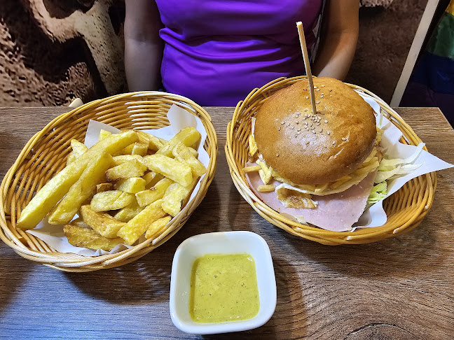 SANTO PAN - Sangucheria Criolla - Huacho