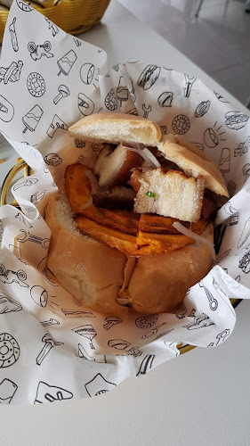 Opinii despre B&B Cafe & Sandwich în Lima - Gastronomía y hostelería